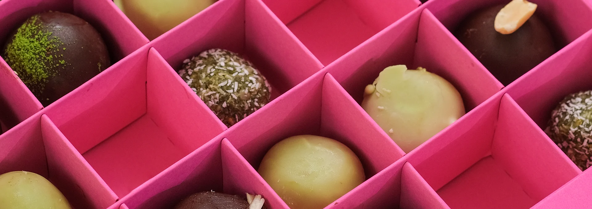 FISTIK? ÇİKOLATA? HİNDİSTAN CEVİZİ? PROTEİN? VE FORMDA KALMAYI SEVİYOR MUSUNUZ?